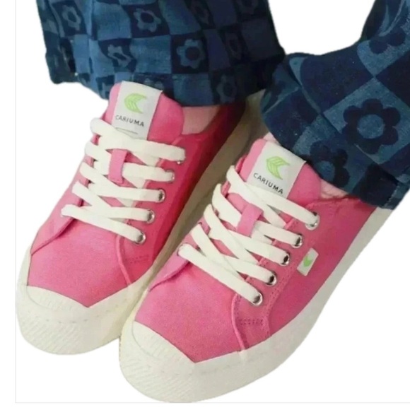 Cariuma Shoes - Cariuma OCA Low Canvas In Pink Women’s 10/ Men’s 8.5 New Without Tags!